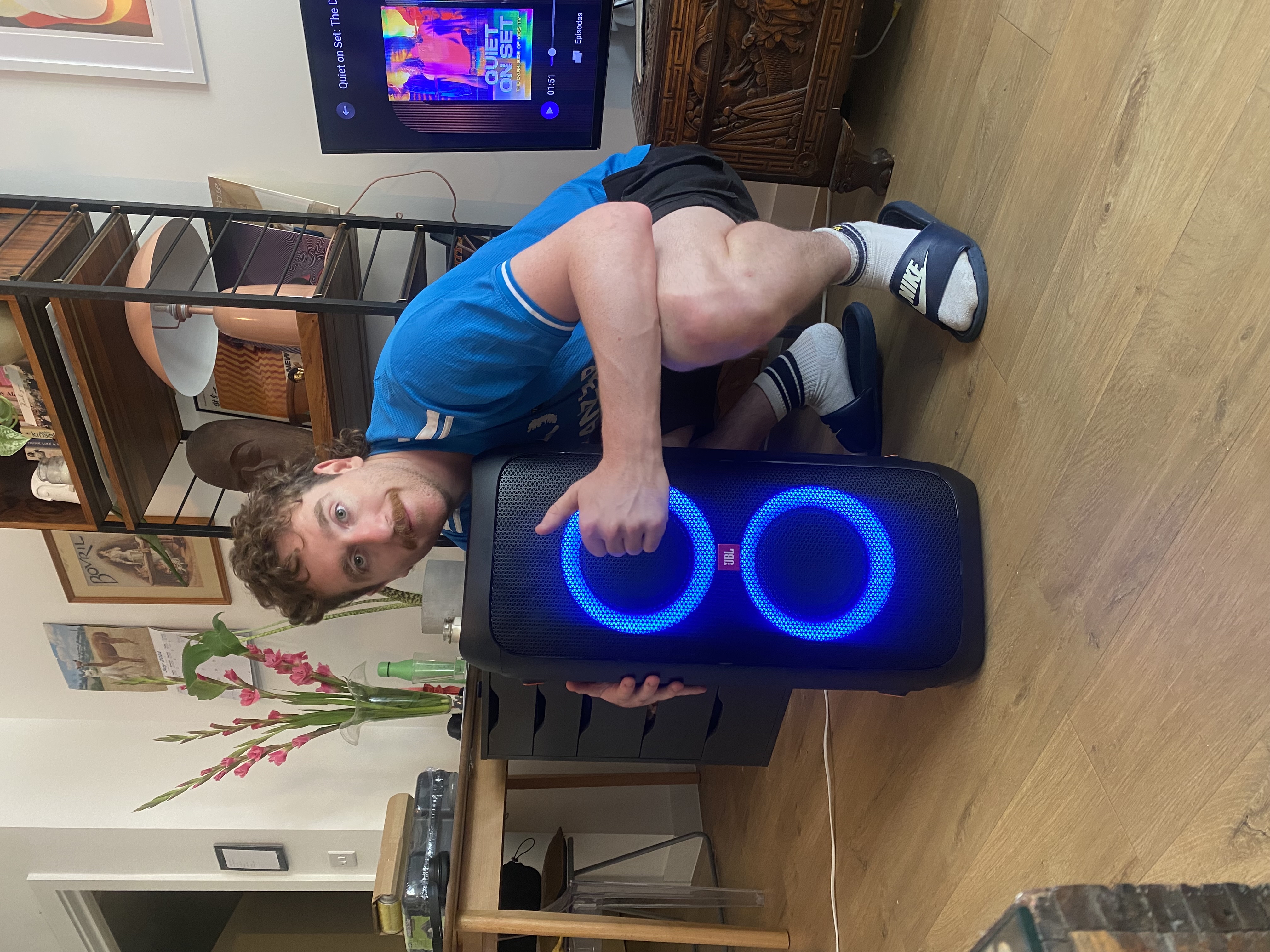 Jbl partybox 310 w/ 2 mics