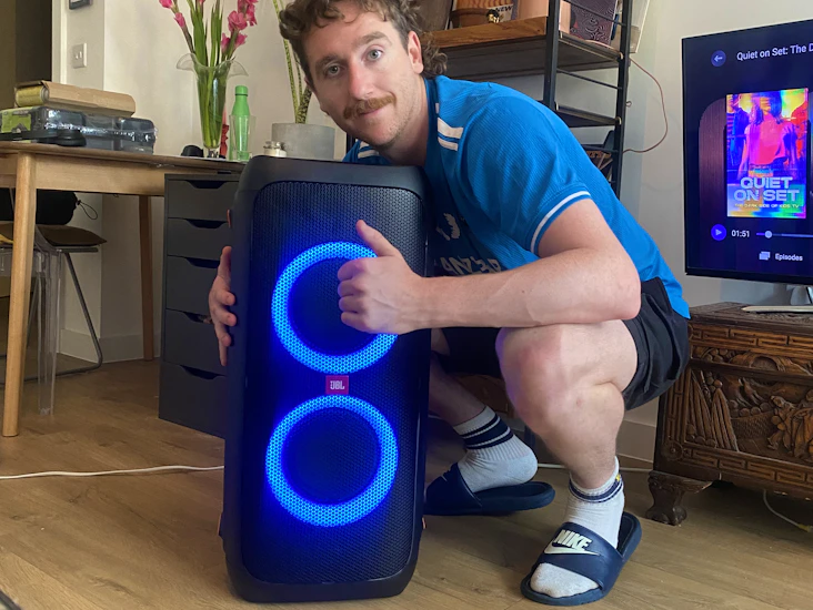 Jbl partybox 310 w/ 2 mics