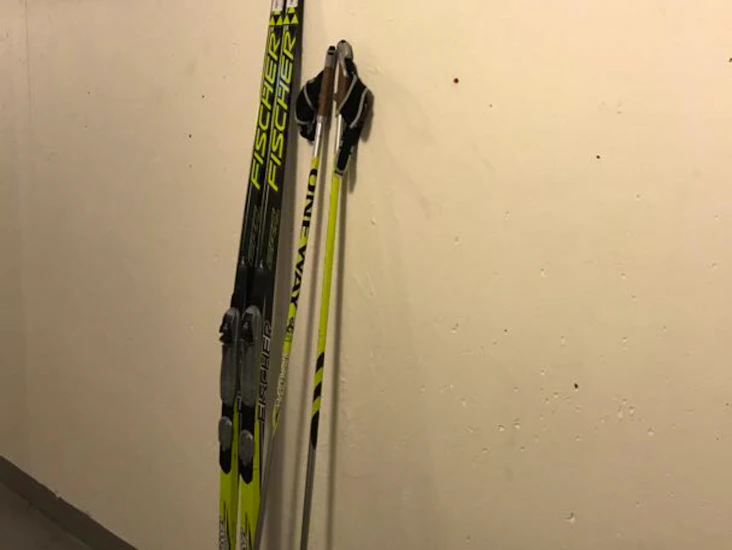 Längdskidor paket (strl 43)