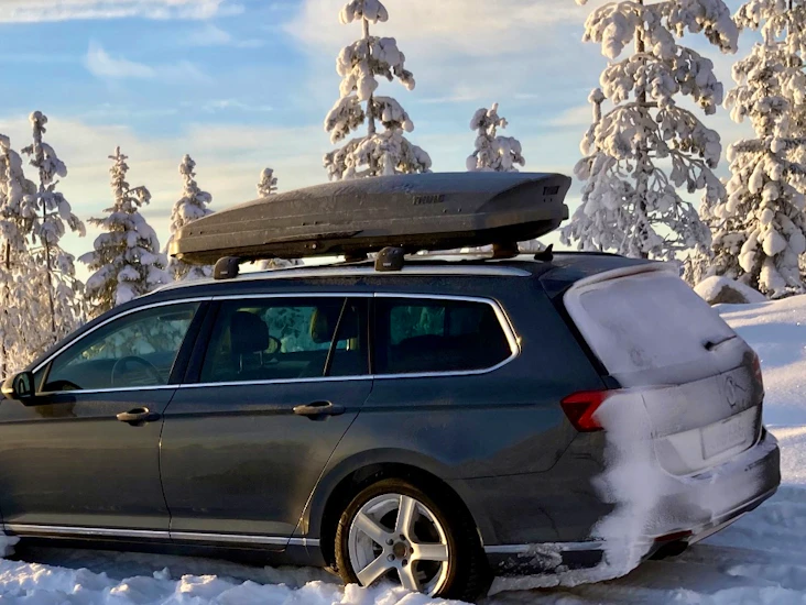 Thule dynamic 800 / m aerodynaaminen, kompakti, huippuboxi.