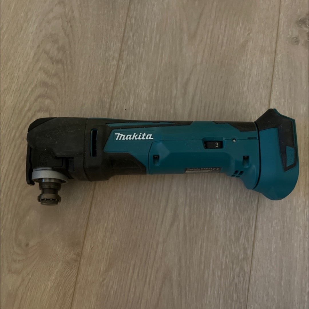Makita multikutter dtm51 18v