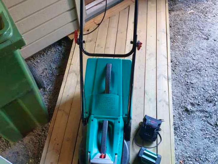 Gräsklippare batteri bosch