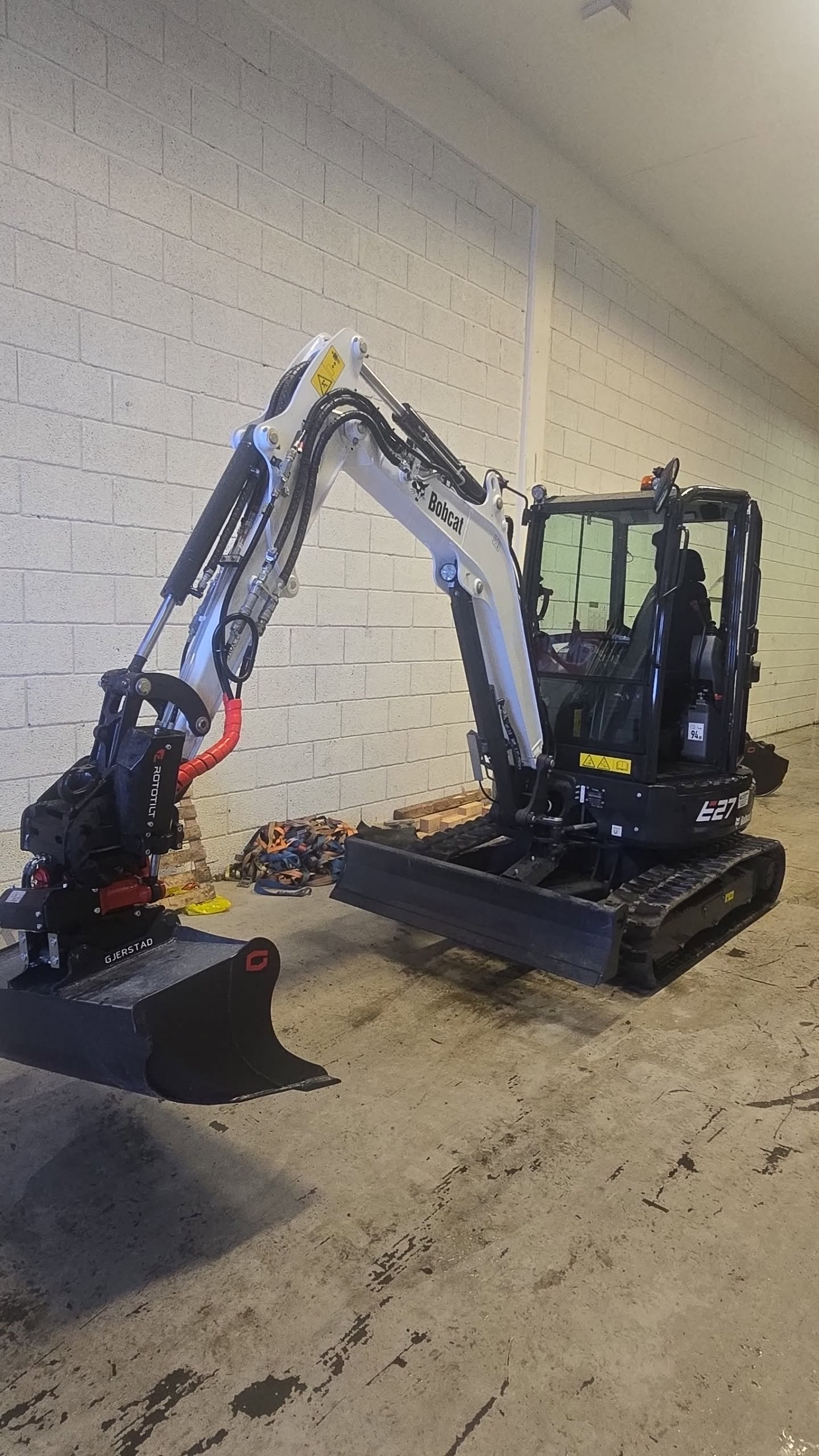 Bobcat e27 med rotortilt 