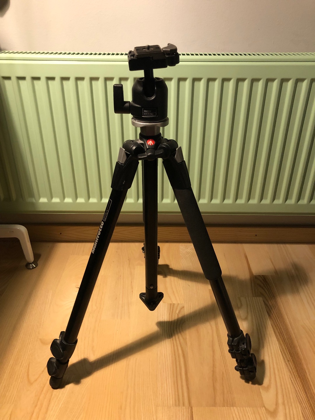 Manfrotto tripod, model 190xb
