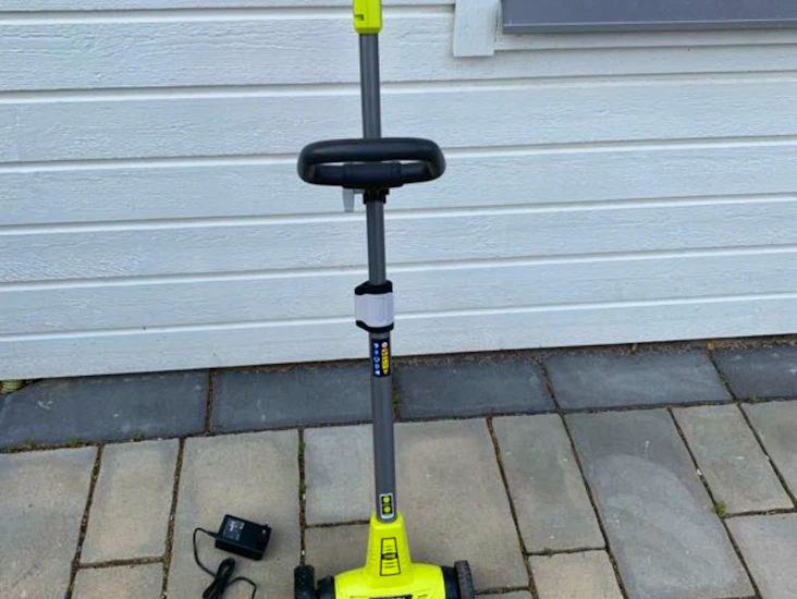 Elektrisk plattrensare