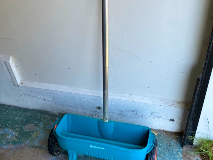 Gardena gödselspridare