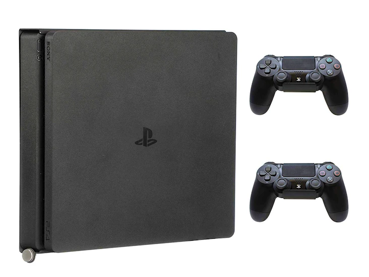 Playstation 4 w/2 controllers