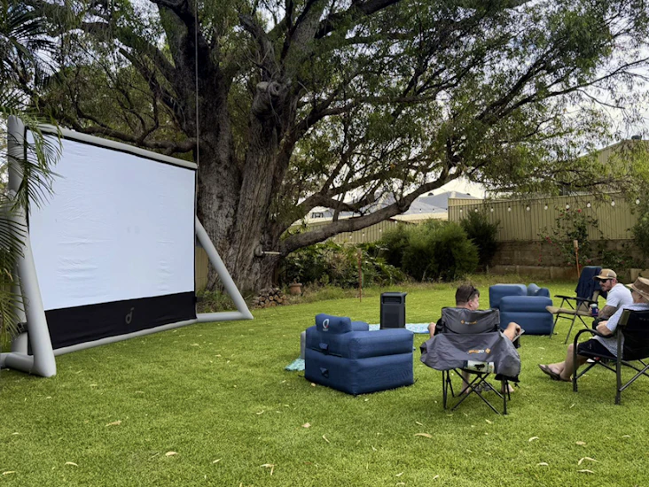 Soundcore nebula x1 pro + 200in or 120in screen