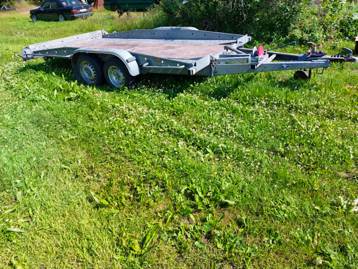 Biltransportsläp 2500 kg