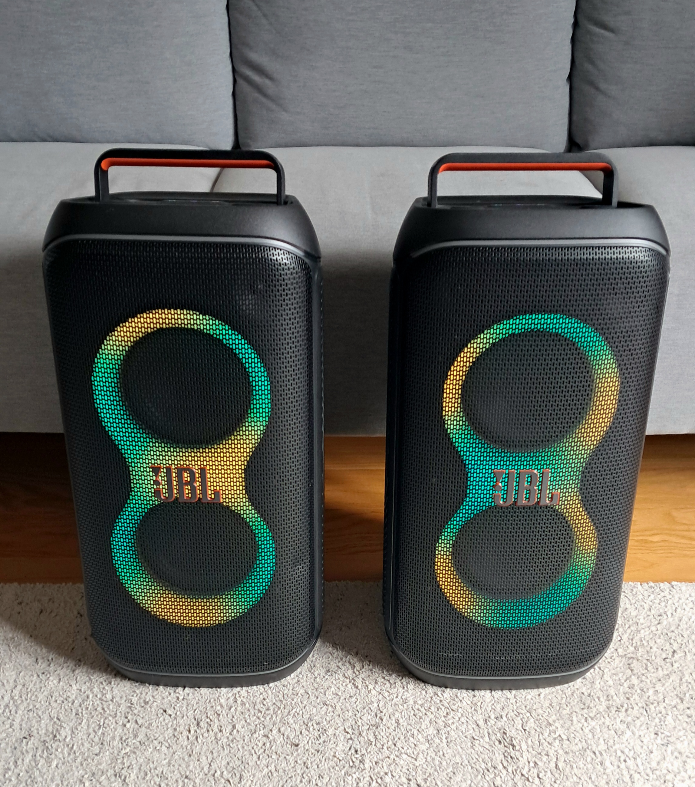 Bilekaiutin jbl partybox 120 kannettava kaiutin