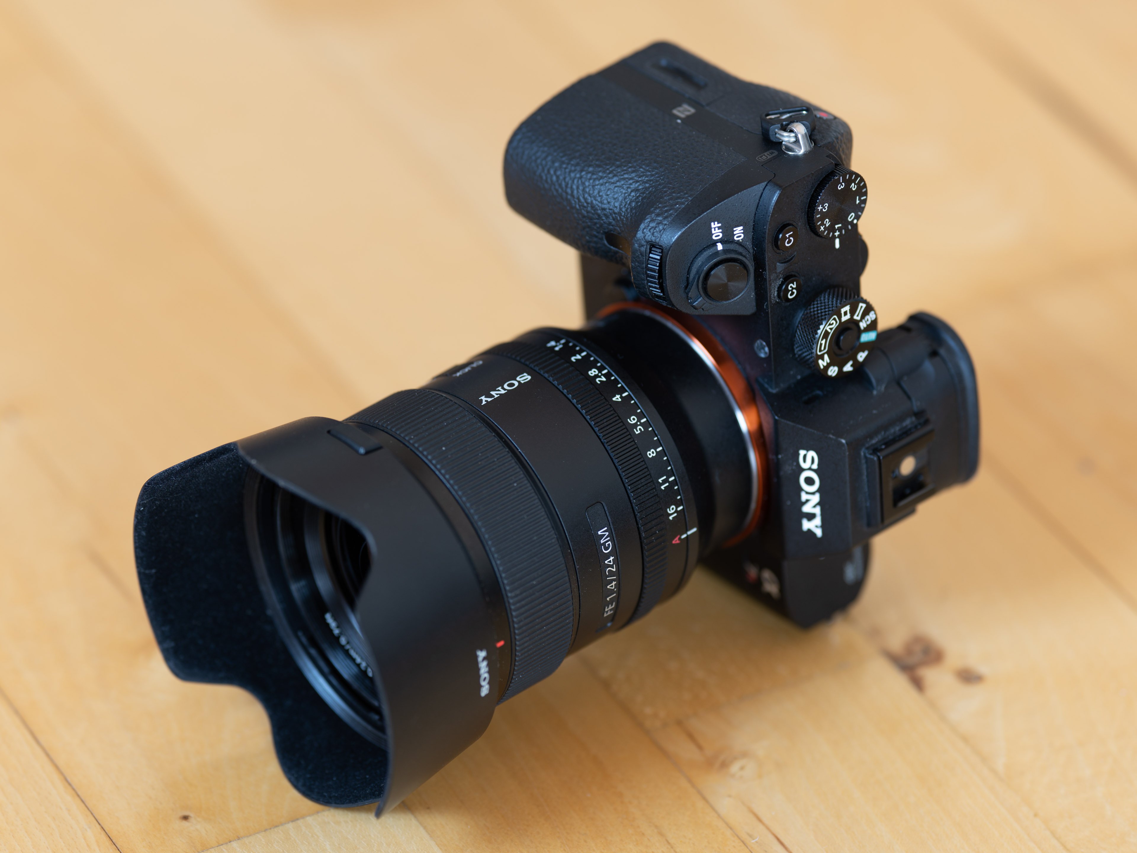 Sony gm 24mm