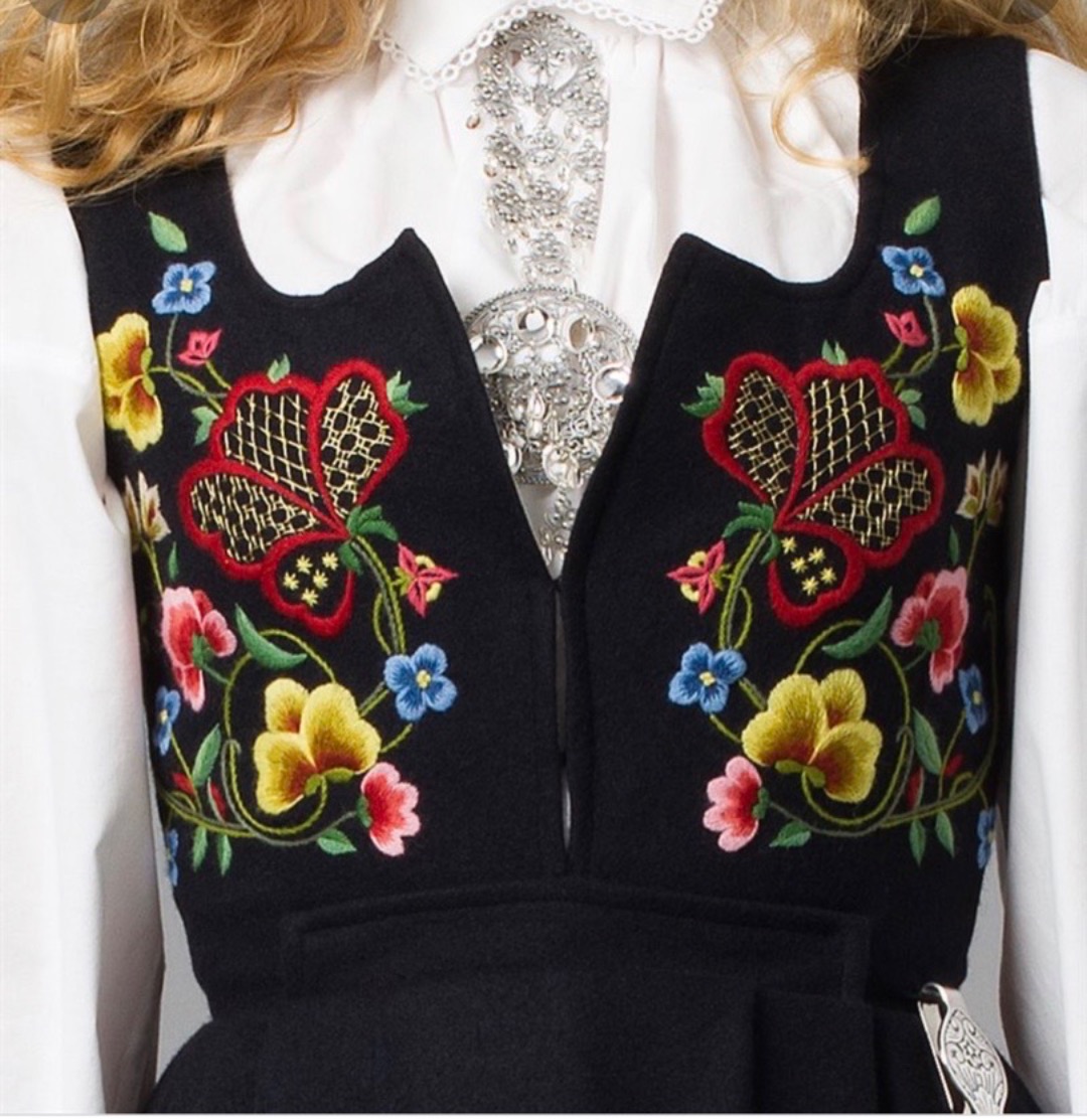 Gudbrandsdal festbunad