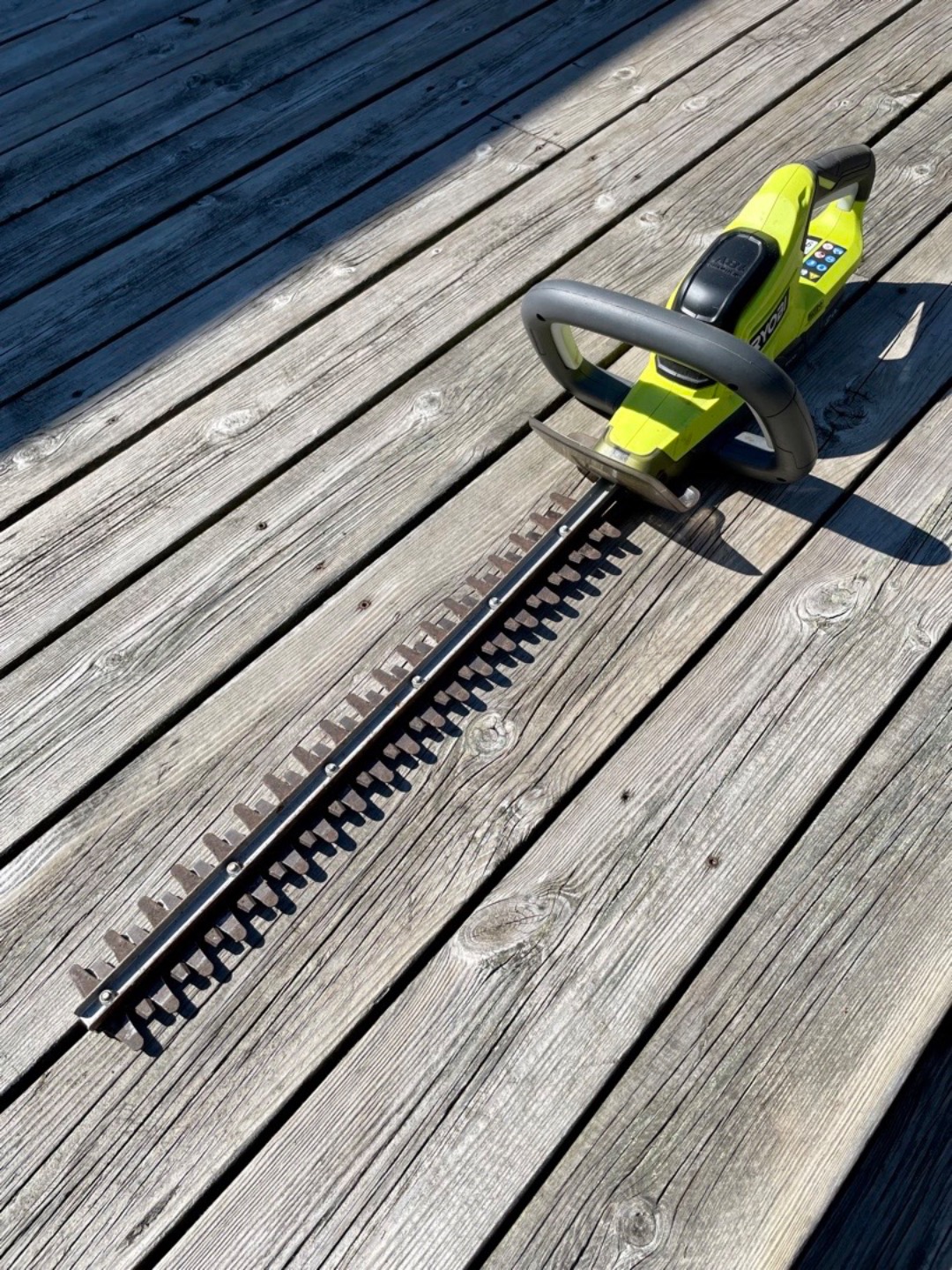 Batteridriven sladdlös häcksax ryobi