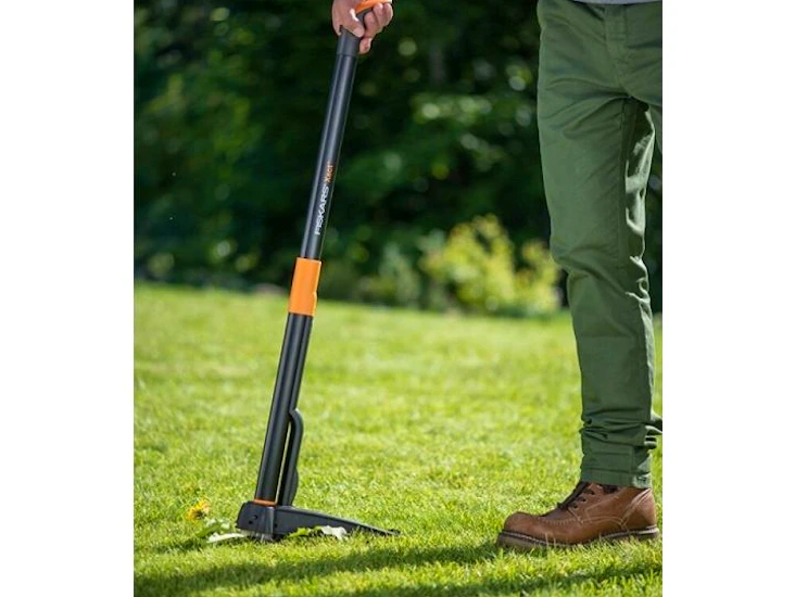 Ogräsupptagare fiskars xact 100cm