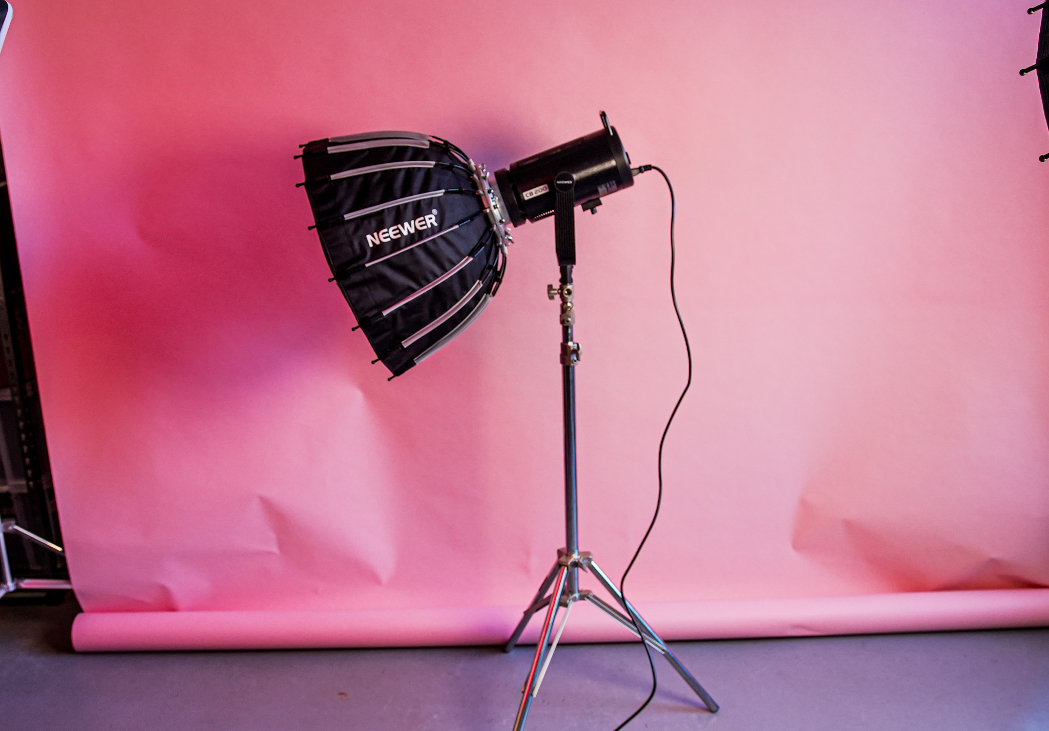 Neewer cb200c led video light 