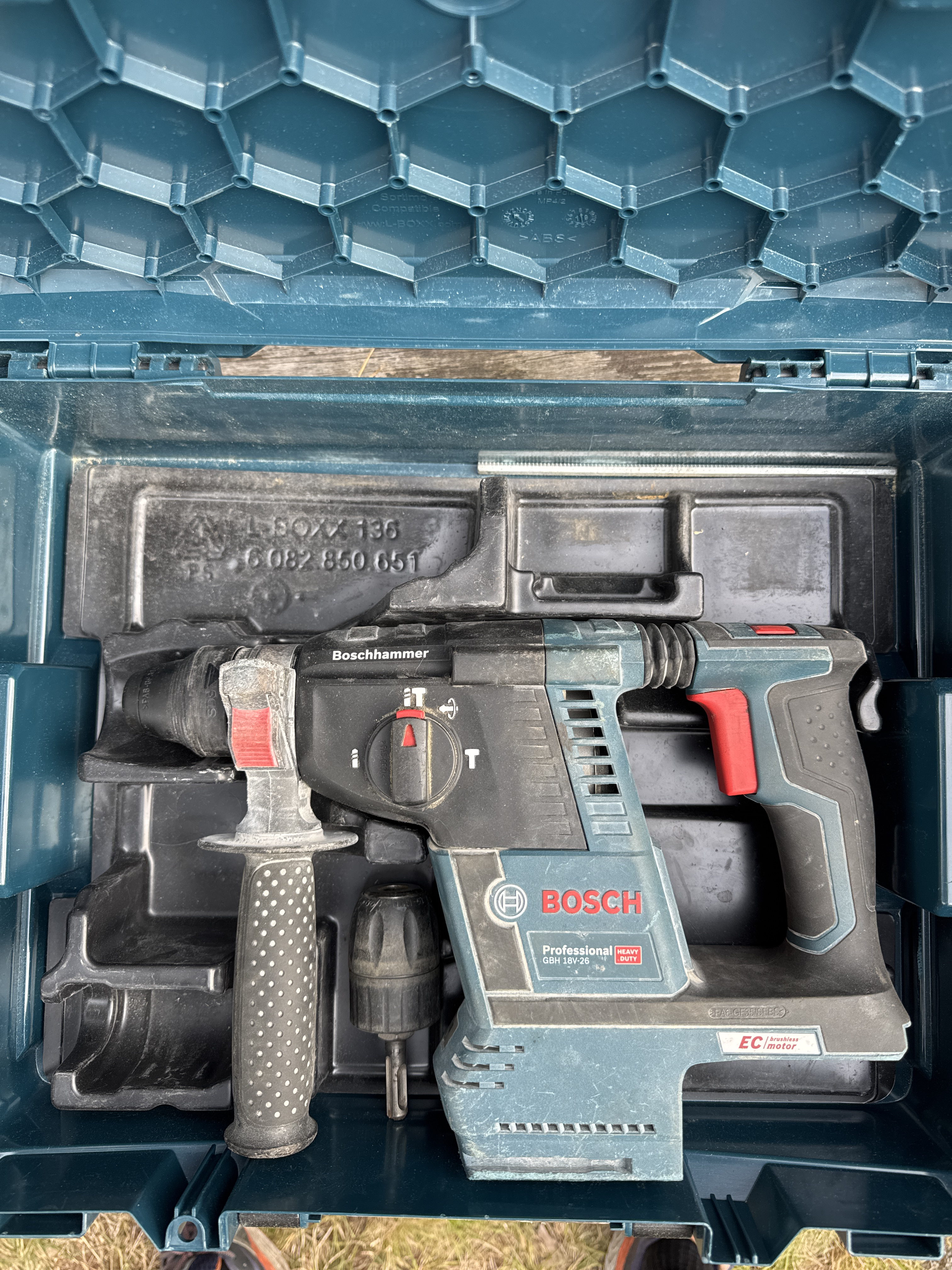 Bosch gbh 18v-26 borhammer