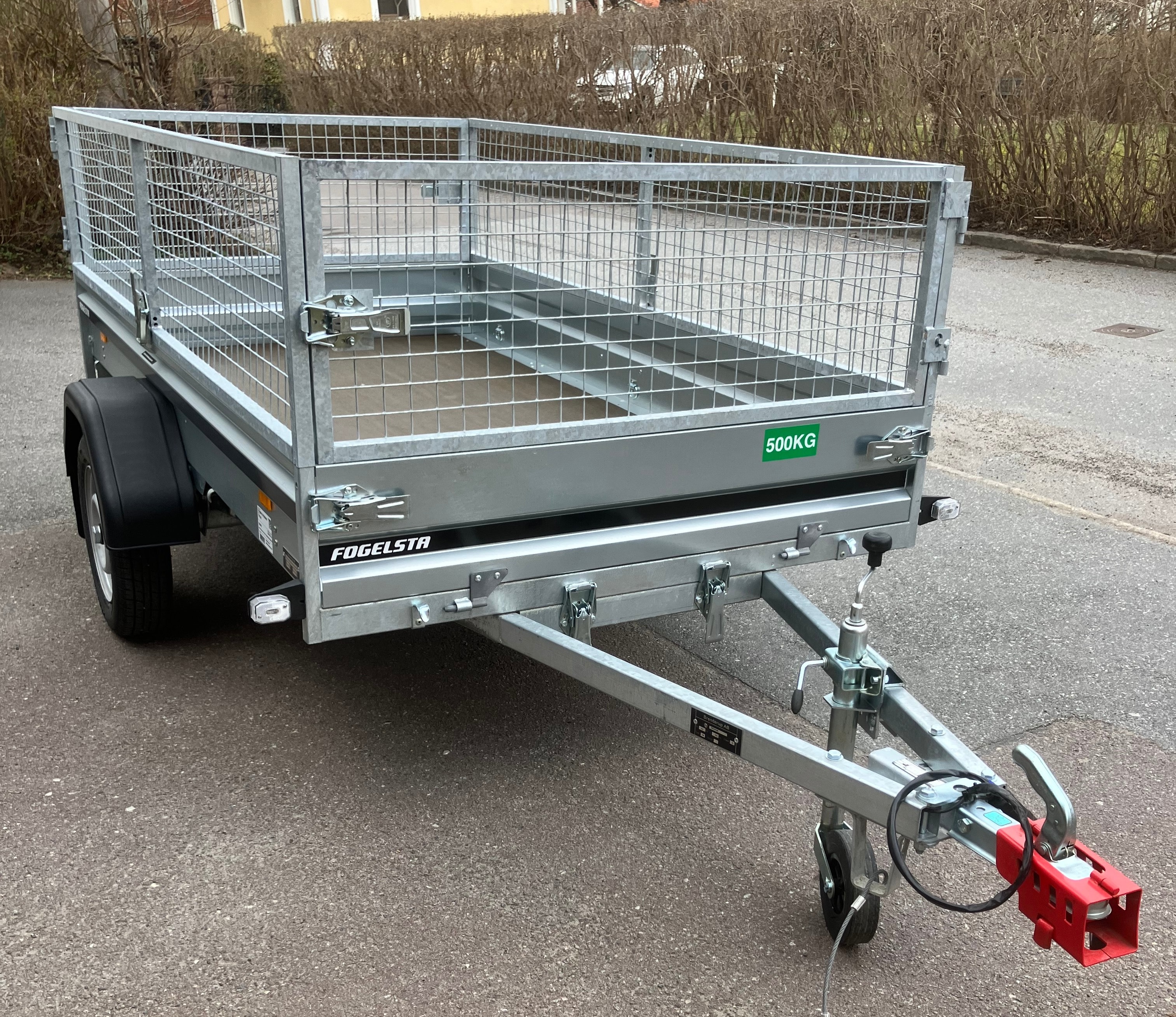 Tippbart släp med galler – lätt att köra | 80 km/h | b‑körkort