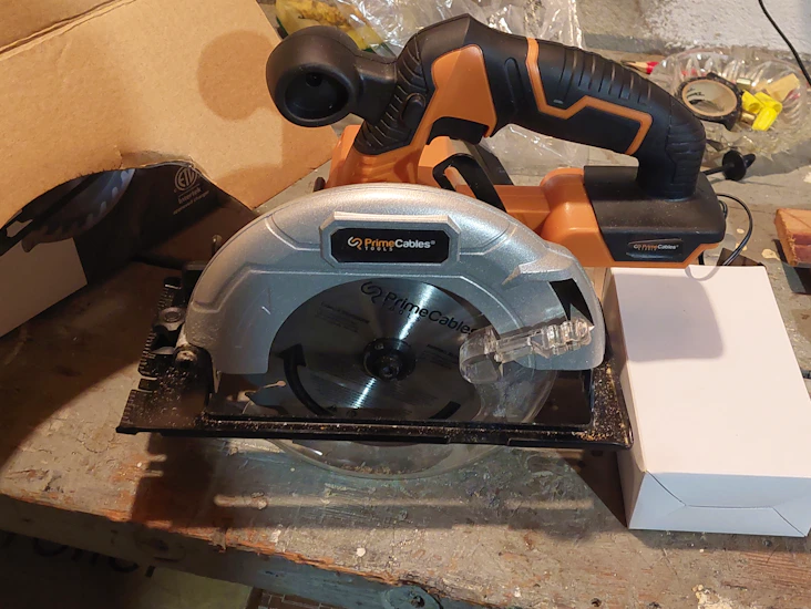Prime cables cordless circular saw