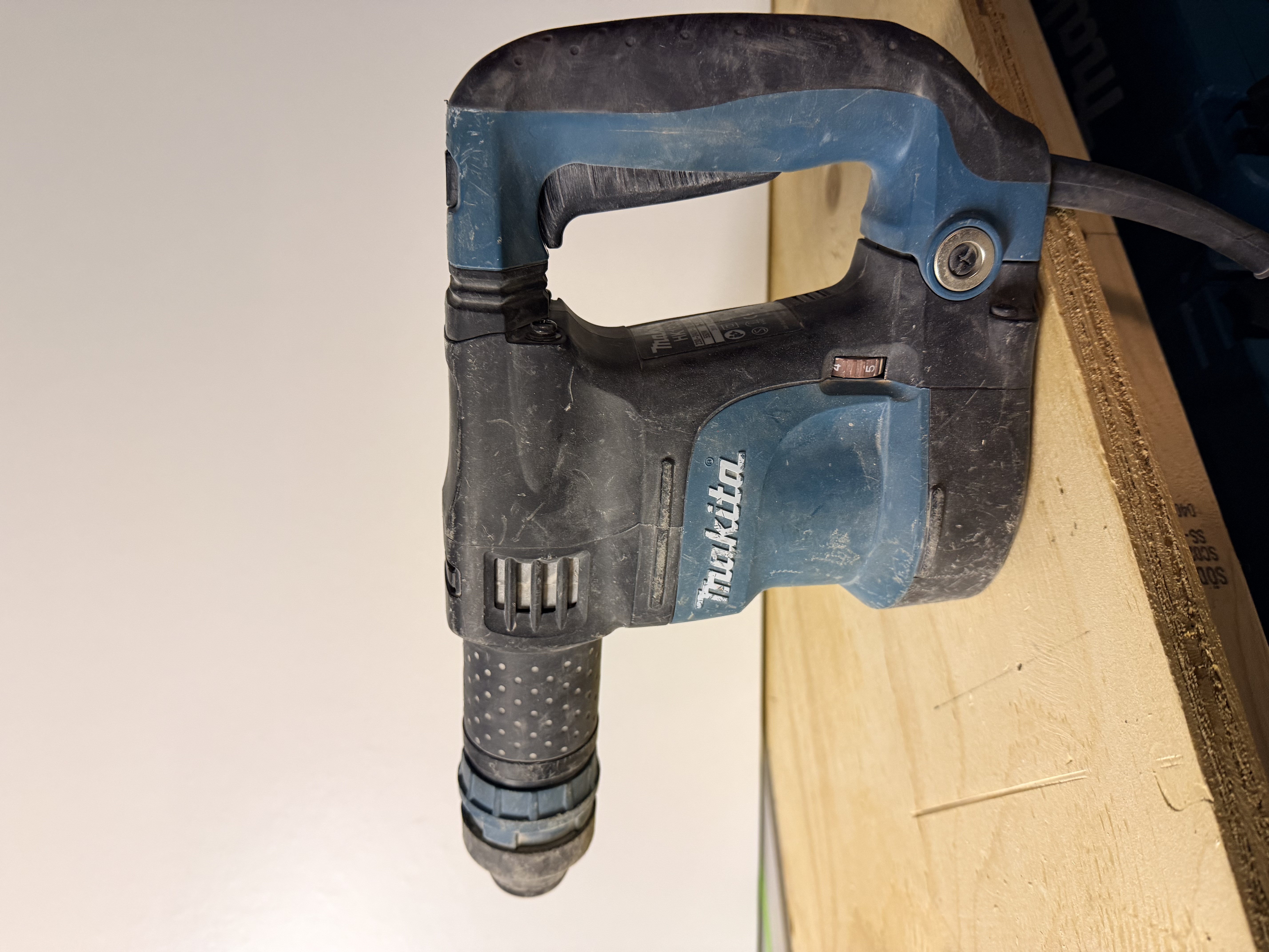 Makita bilningshammare