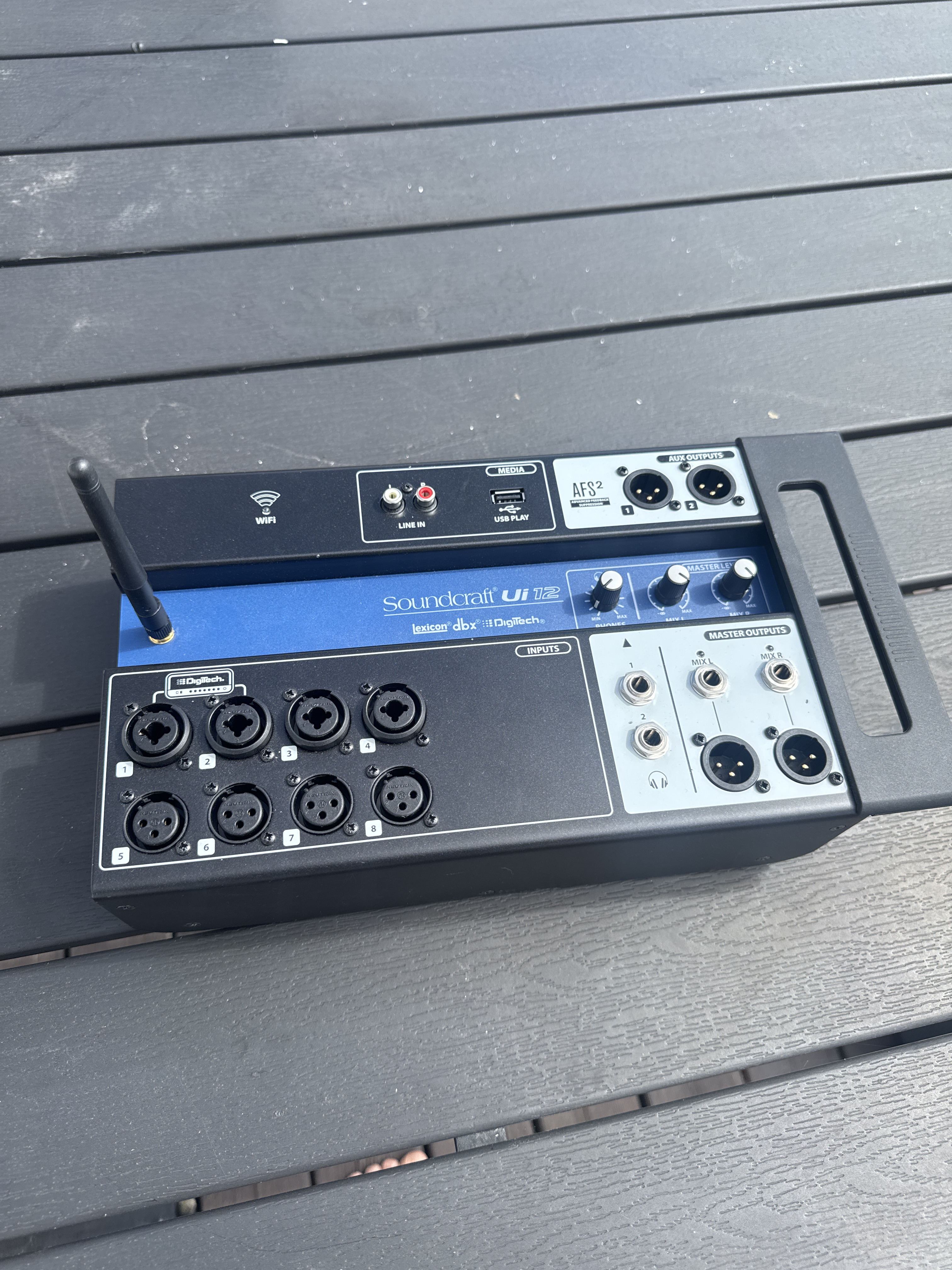 Soundcraft ui12 lydmikser