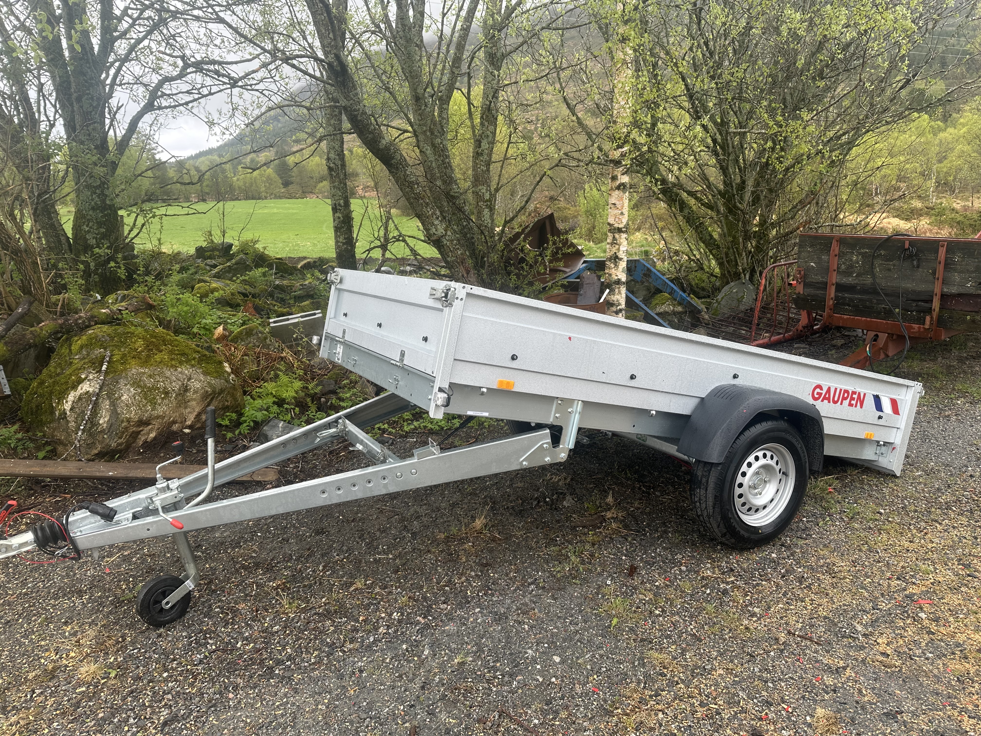 Henger med vippefunksjon 