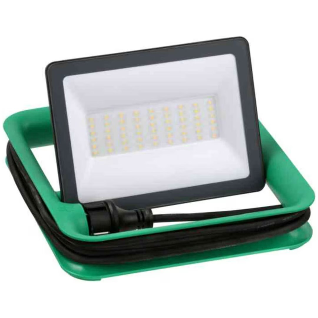2 st bygglampor schneider led
