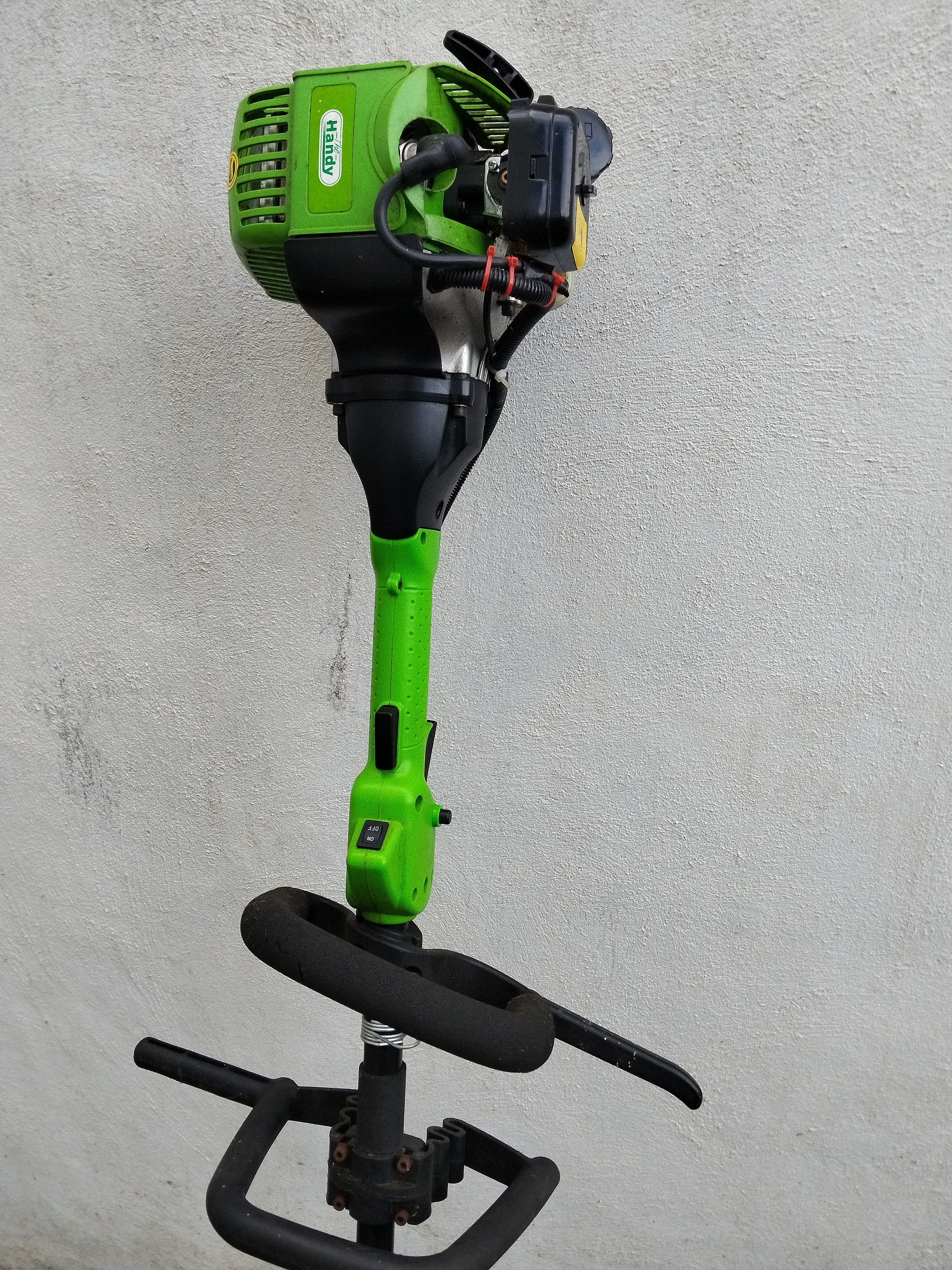 Handy petrol cordless brush cutter / strimmer hedge cutter