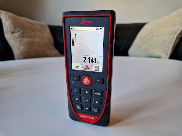 Lasermätare leica