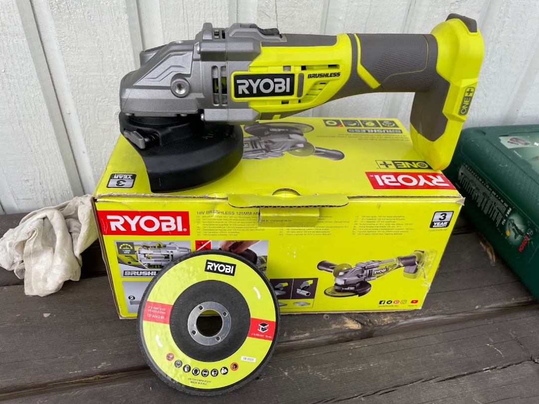 Ryobi batteridriven vinkelslip