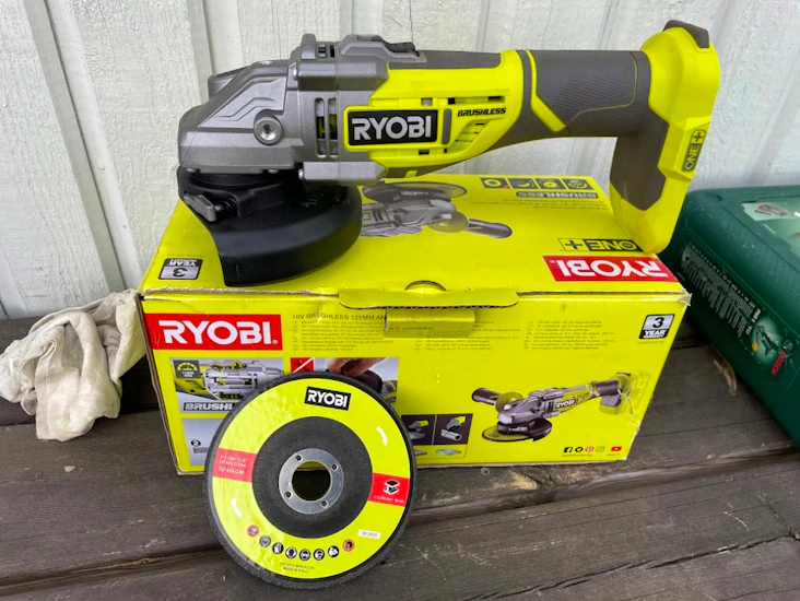 Ryobi batteridriven vinkelslip