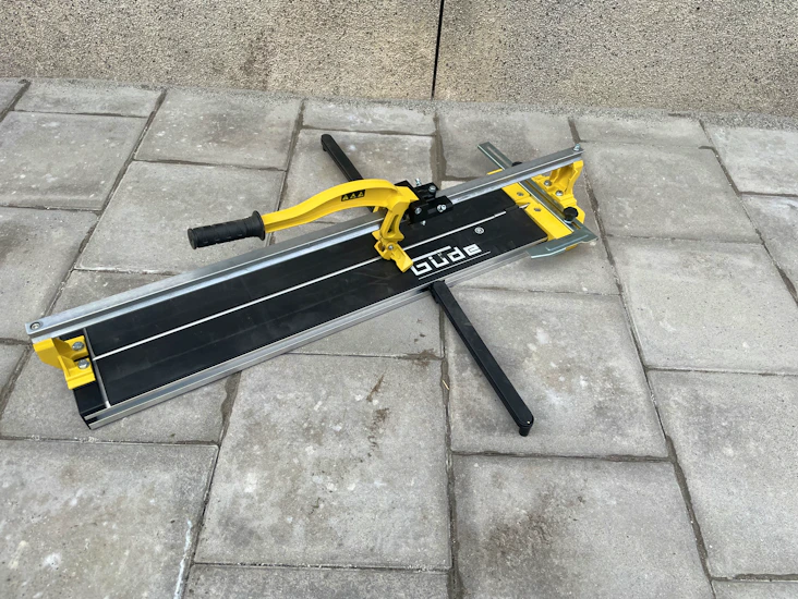 Kakelskär upp till 80cm skärlängd