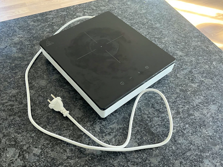 Induktionshäll / kokplatta tillreda (ikea)