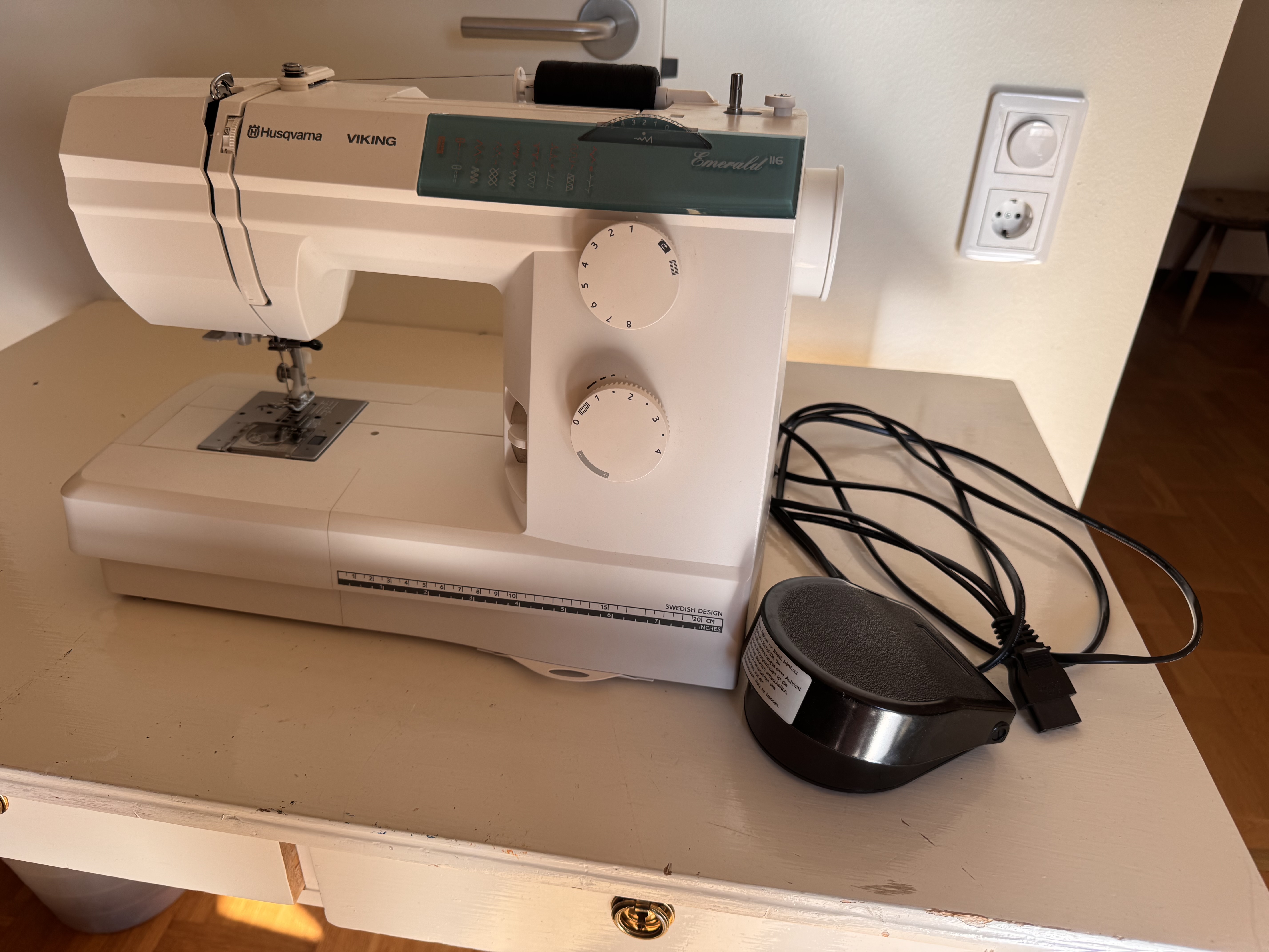 Symaskin husqvarna emerald 116