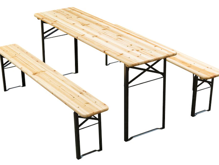 4 festivalbord med bänkar