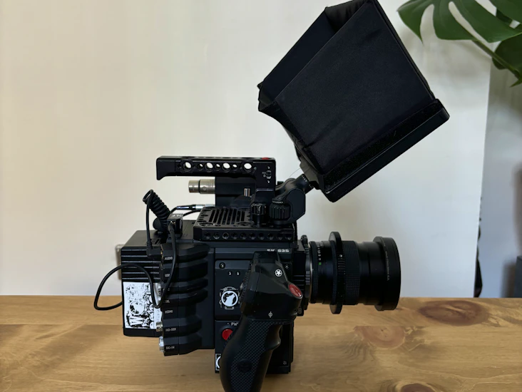 Red gemini cinema camera 5k kit (incl dual audio and 1tb cards)