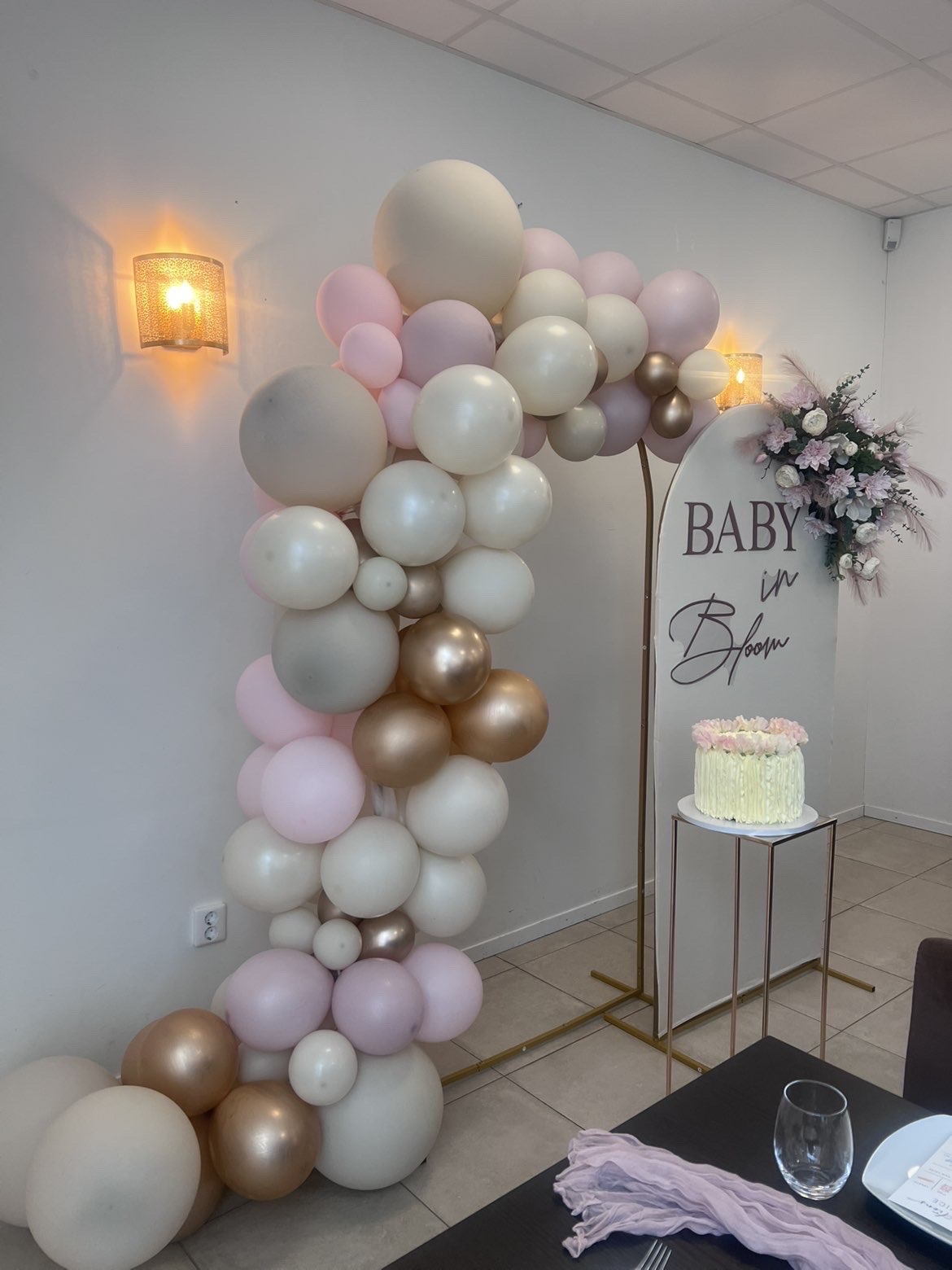 Ballongbåge i guld  3 stycken 