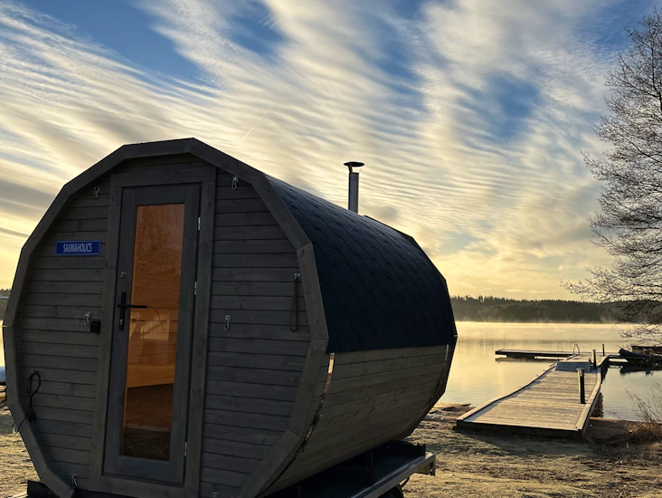 Vedeldad bastuvagn som kommer till dig!