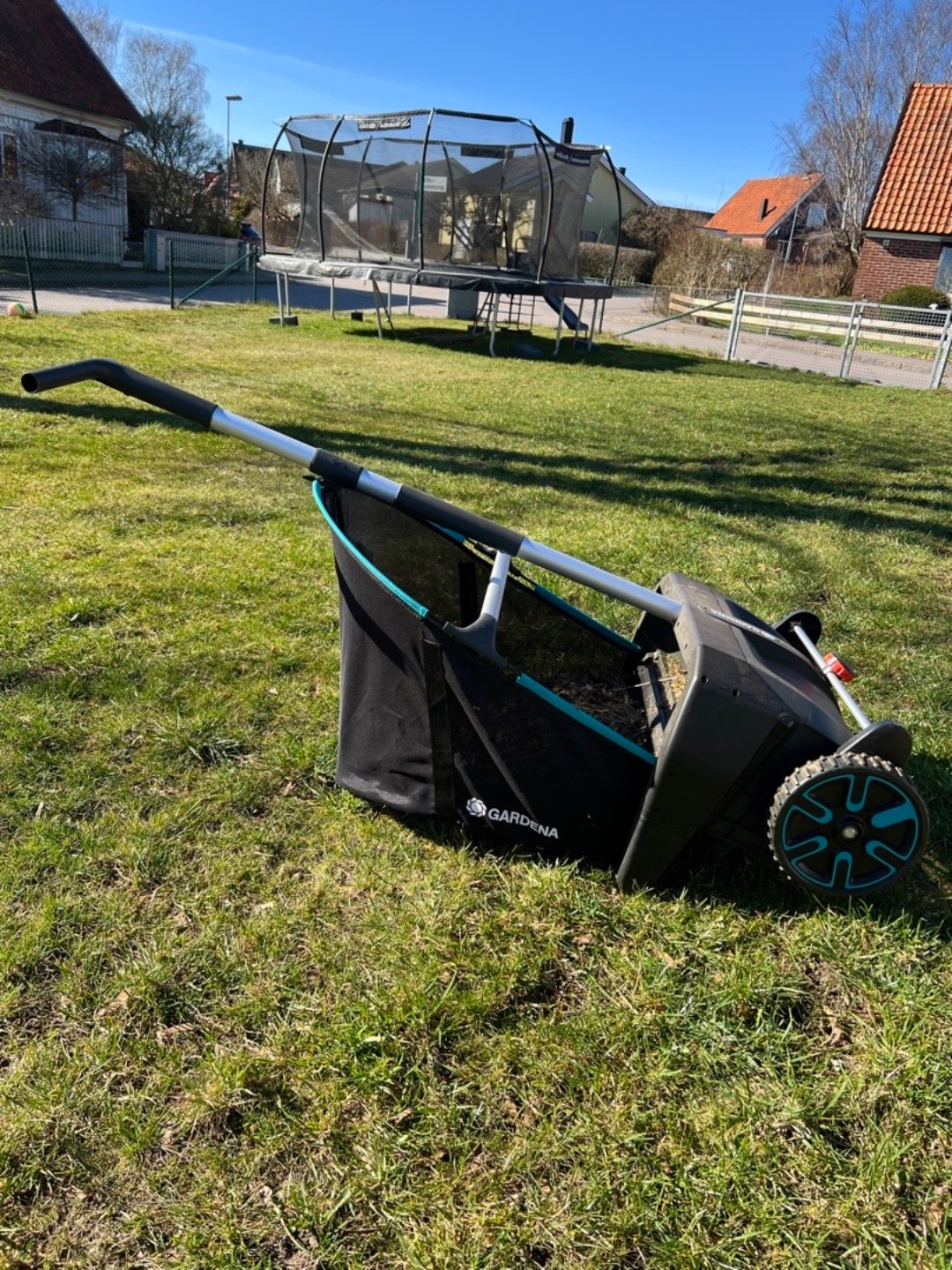 Löv- och gräsuppsamlare 