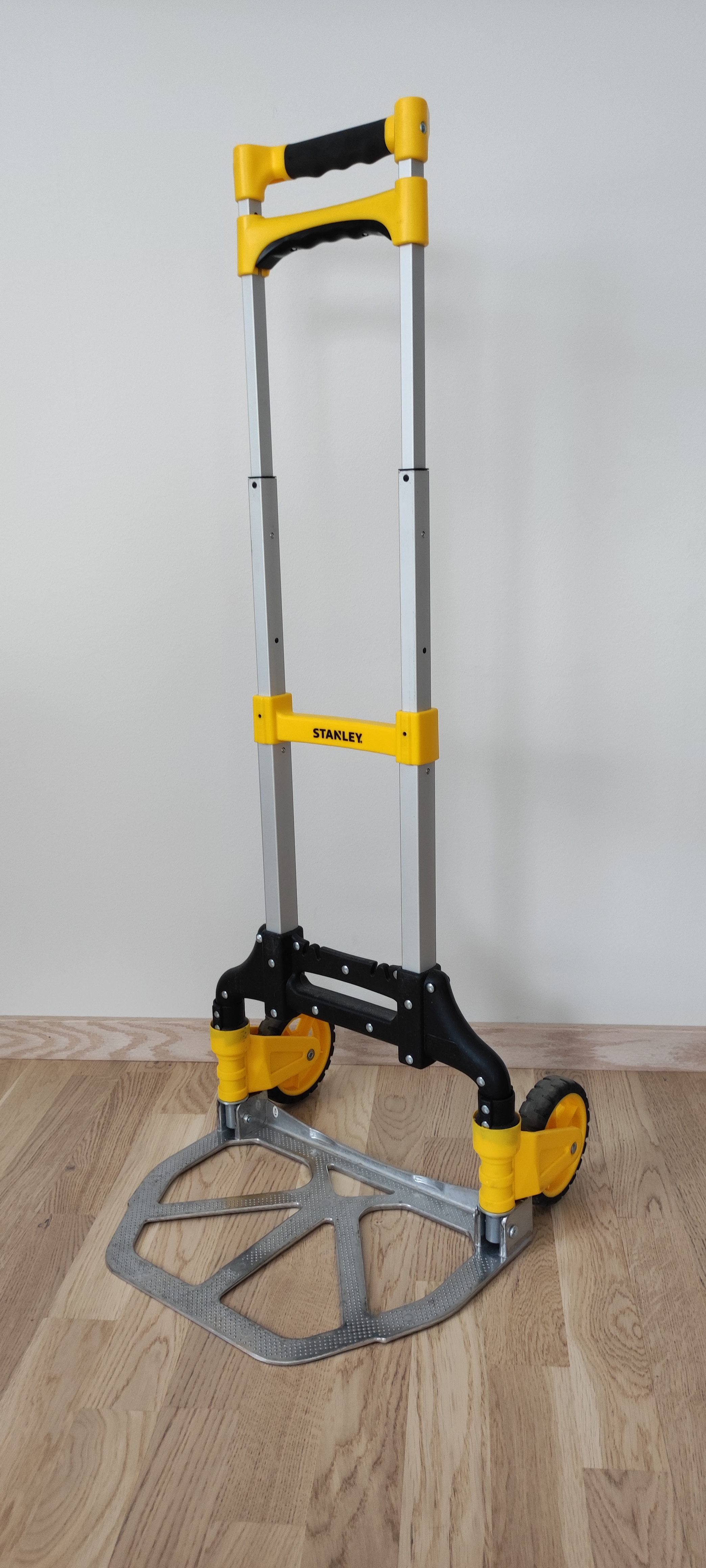 Ihopfällbar transportkärra stanley