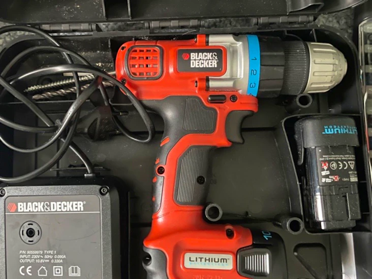 Black & decker borr/skruvdragare