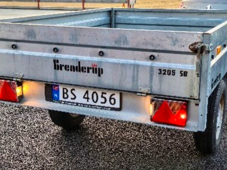 Varehenger 815 kg nyttelast, totalvekt 1000 kg