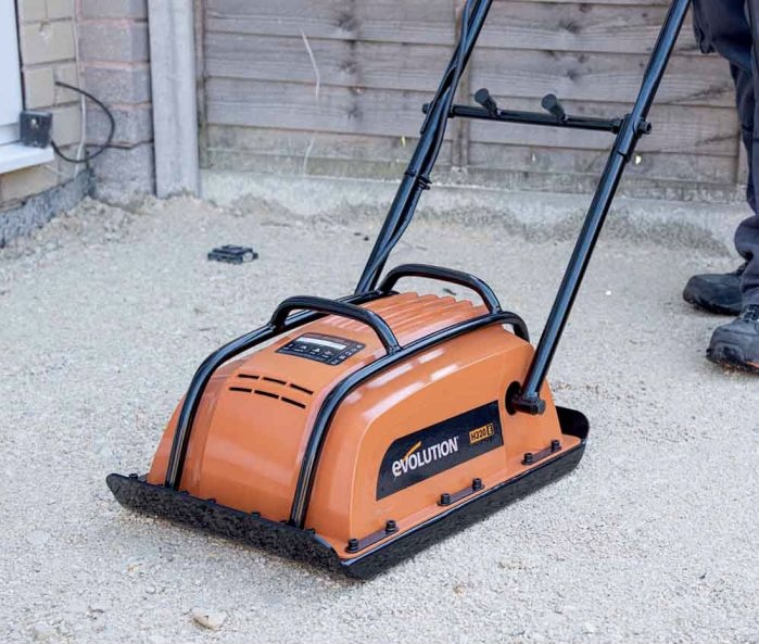 Electric wacker plate / compactor