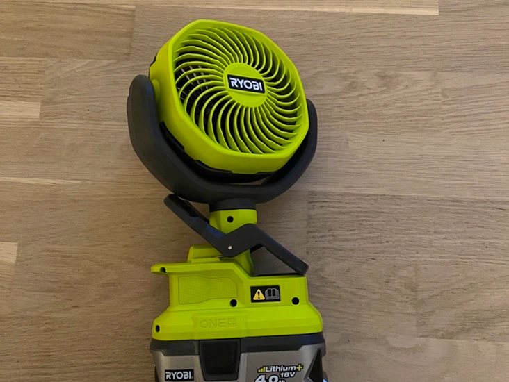 Batteridrevet bordvifte / vifte