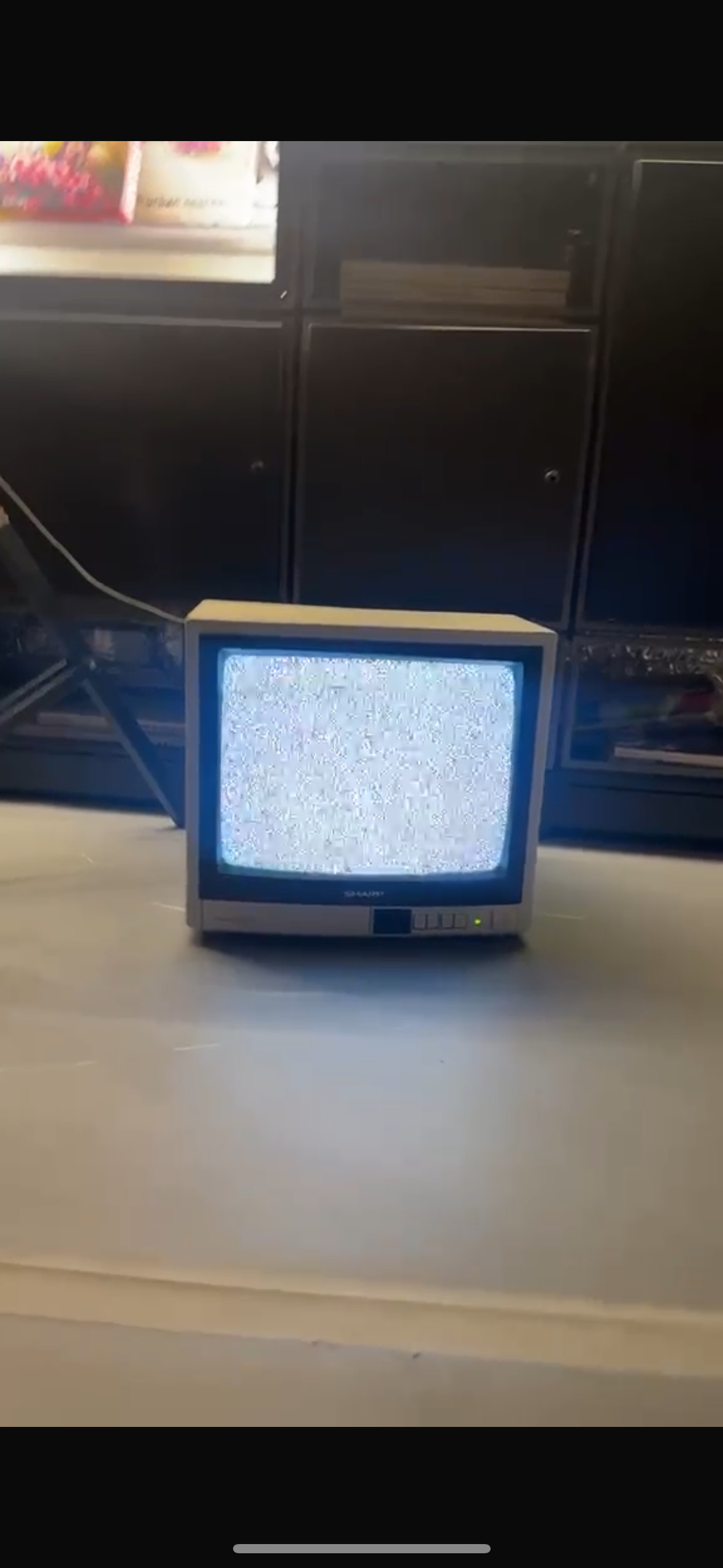 Crt - retro tv! sharp cream/white 14inch! working. 