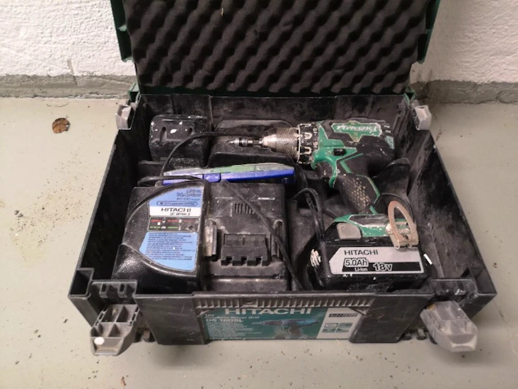 Hitachi skruvdragare