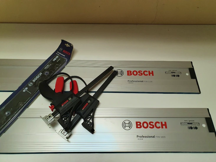 Paket med styrskenor/sågskenor