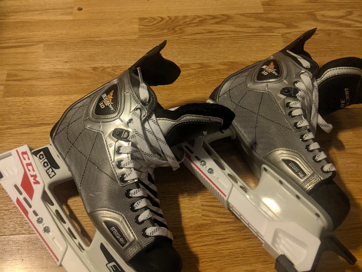 Skridskor herr hockeyrör 42,5