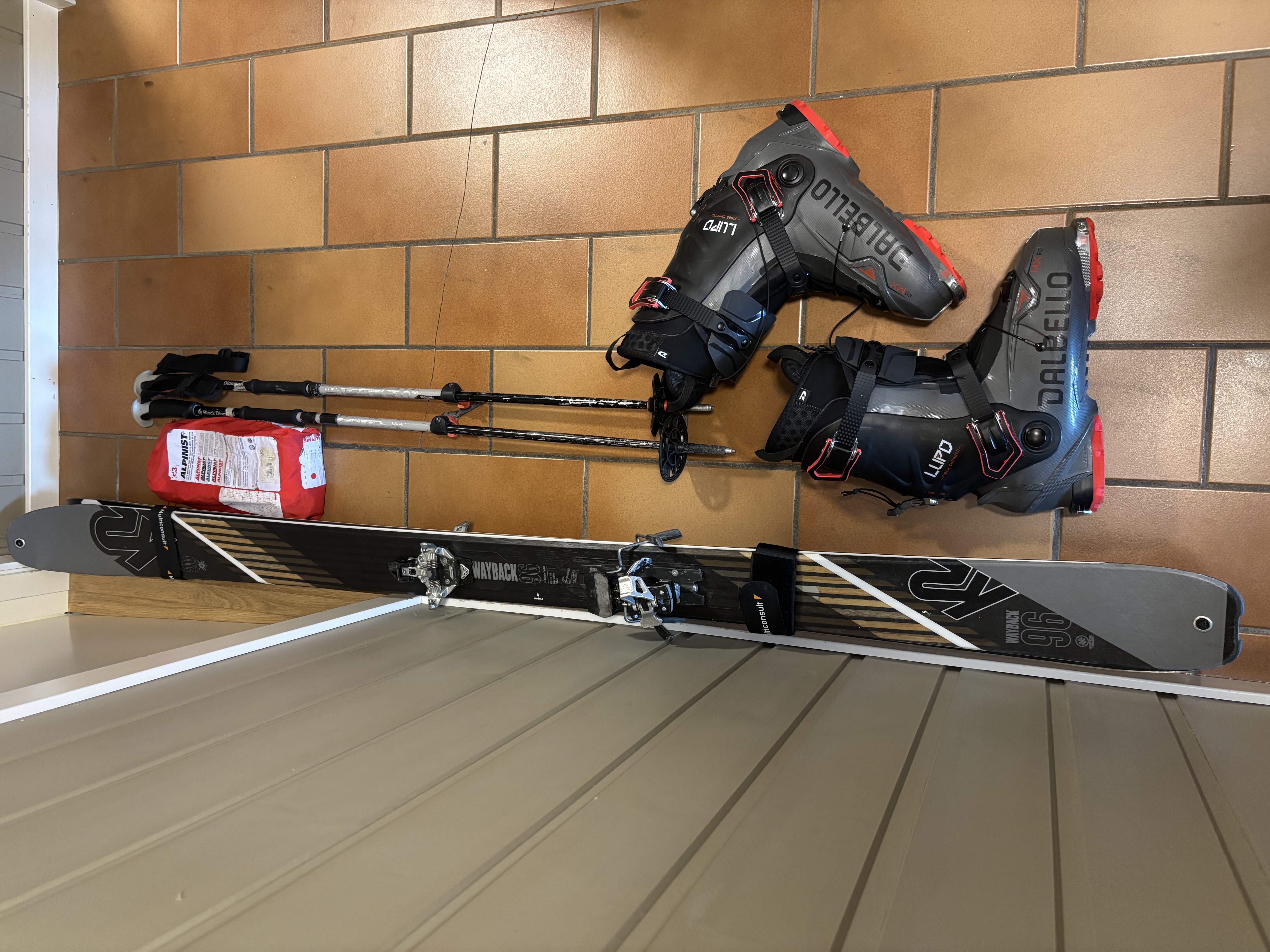 Toppturpakke, ski 184cm, sko 285, feller og staver