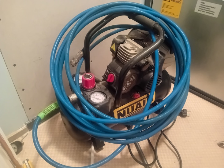 Pieni paineilmakompressori