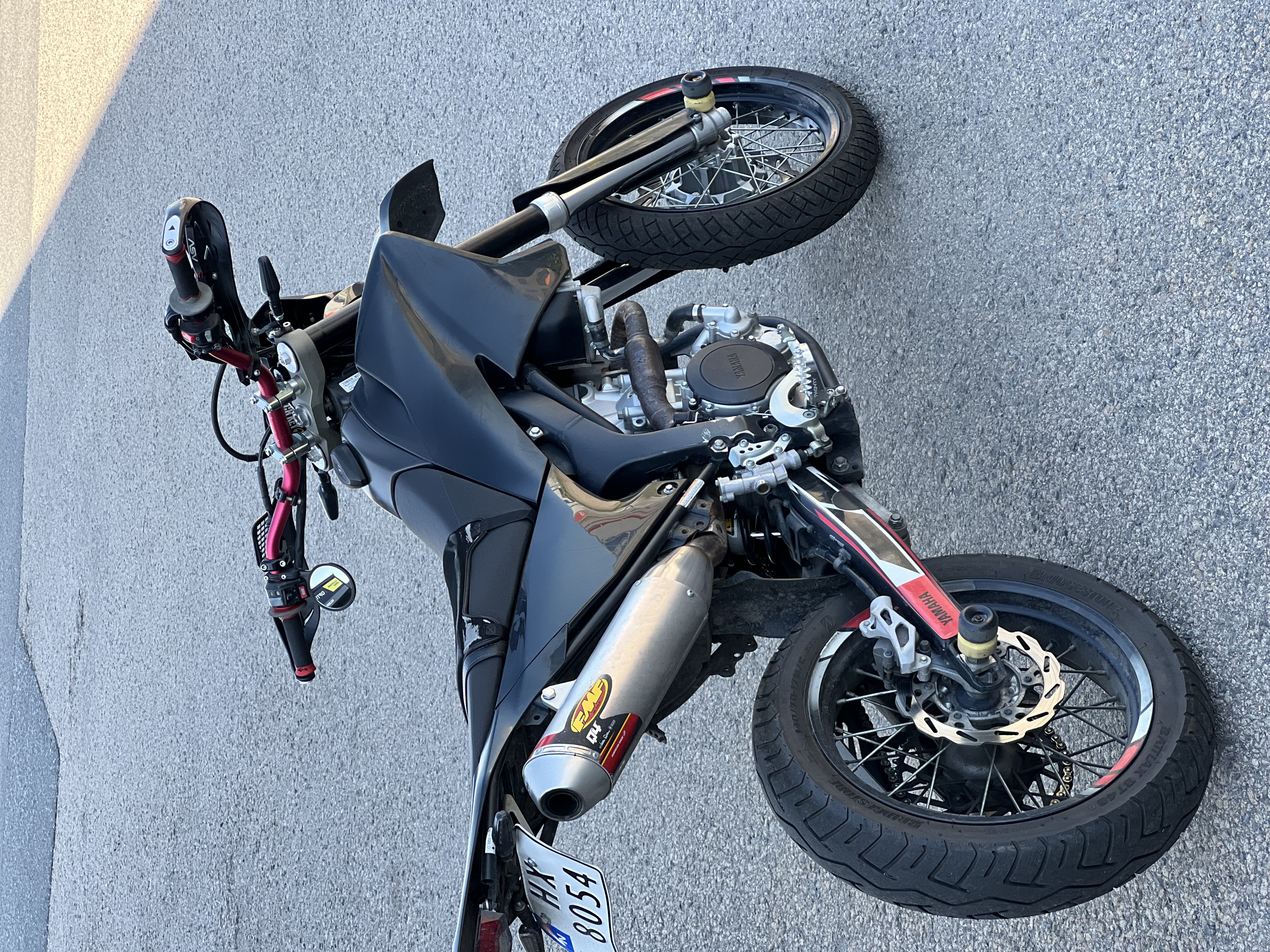 Lettkjørt og smidig supermotard yamaha wr250x 